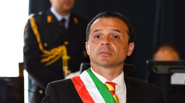 Ennesima ordinanza del sindaco di Messina: ecco le nuove limitazioni e restrizioni