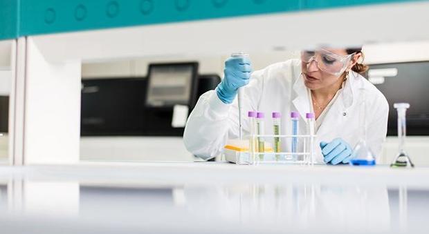 Cambridge, pronto un test che in 90 minuti diagnostica il covid-19