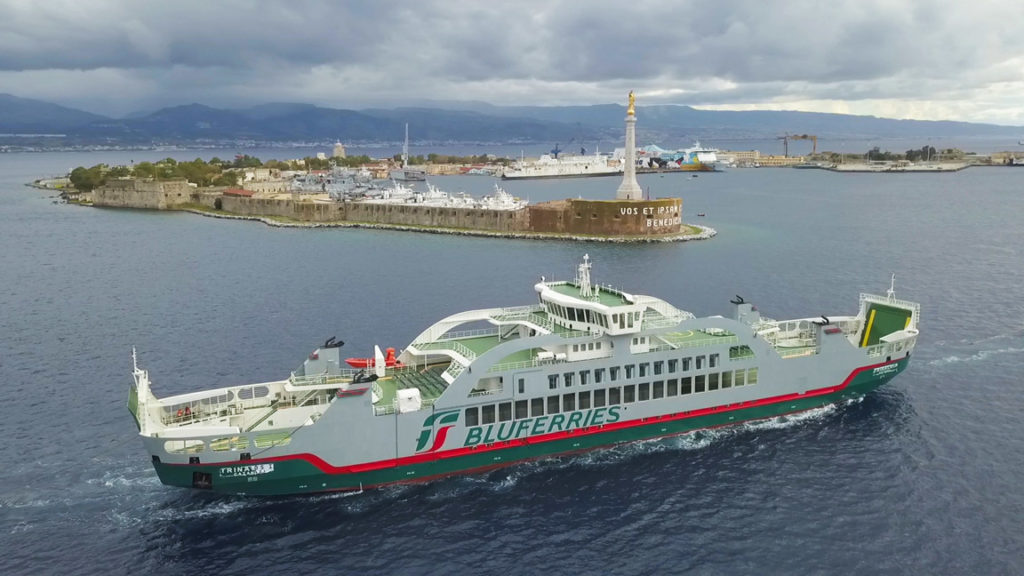 Attraversamento Stretto per i medici dell’emergenza: torna gratuito con Bluferries. Ecco gli adempimenti per pass e modulo della Regione