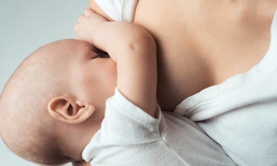 Neonatologi, donare il latte materno è sicuro