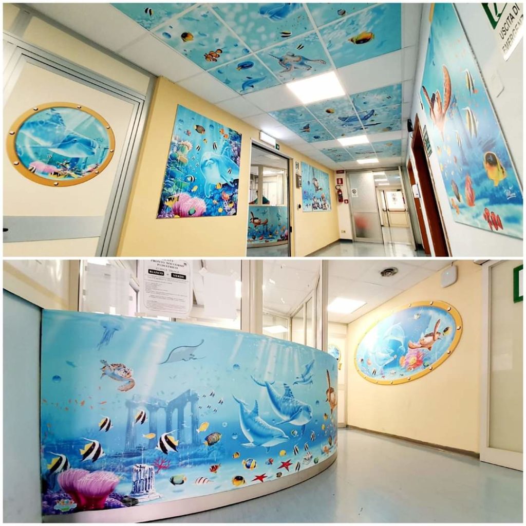 Policlinico di Messina, neuropsichiatria infantile diventa “Isola del Sorriso” e il pronto soccorso pediatrico un acquario: presentate le opere di Silvio Irilli per regalare un sorriso ai piccoli pazienti