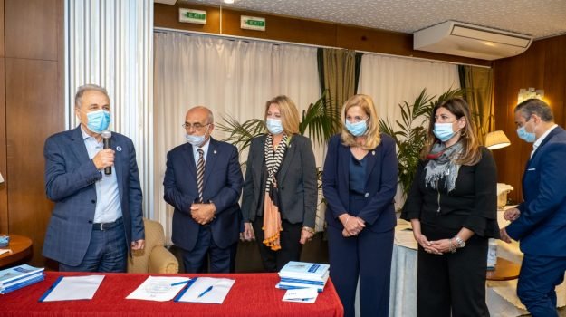 Messina, club Lions inaugura il Centro sanitario in aiuto dei più deboli