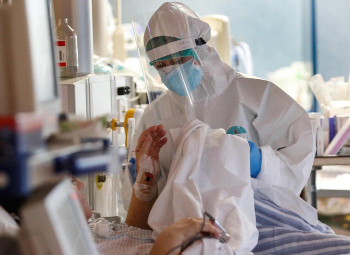 Ecco le nuove ordinanze del governatore Musumeci e del sindaco De Luca