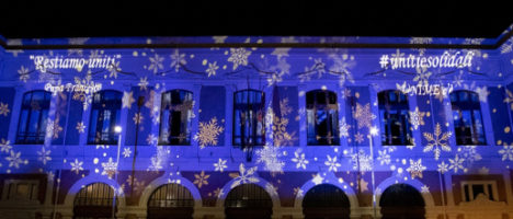 La facciata dell’Ateneo si illumina nel segno della solidarietà