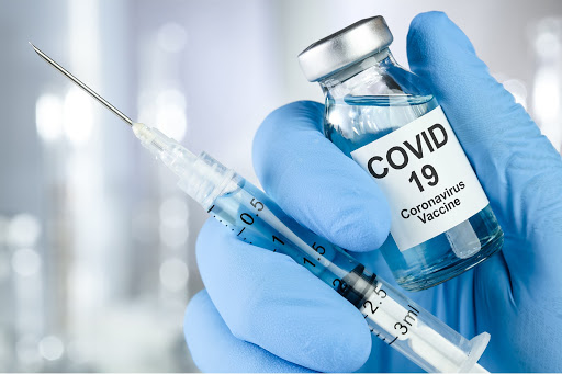 Vaccinare prima medici e infermieri, Anelli (Fnomceo): “Gesto di forte valore simbolico”