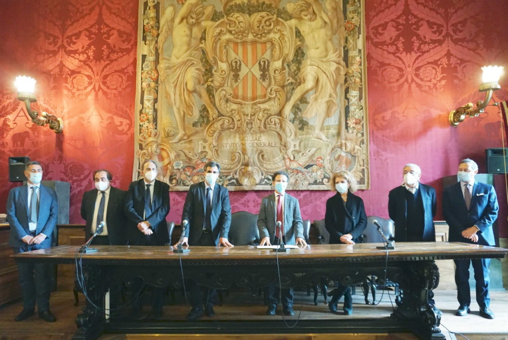 Gli atenei di Catania e Messina rafforzano la sinergia nel campo della formazione e ricerca, firmata una convenzione per l’attuazione di un master in Diritto delle Pubbliche Amministrazioni