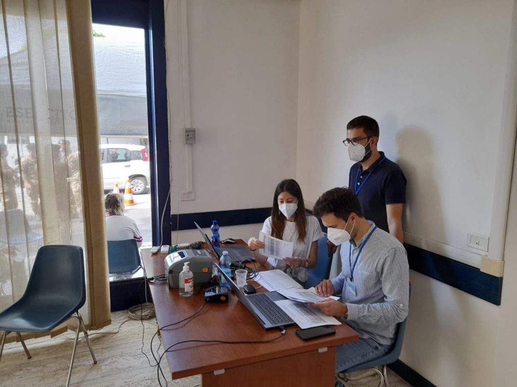 Messina, vaccini per senzatetto e fasce deboli