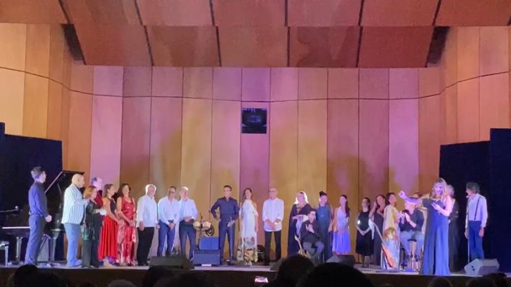Fikissimi protagonisti al Palacultura: una serata ricca di emozioni