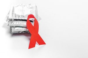 Una persona sieropositiva in terapia non è infettiva?