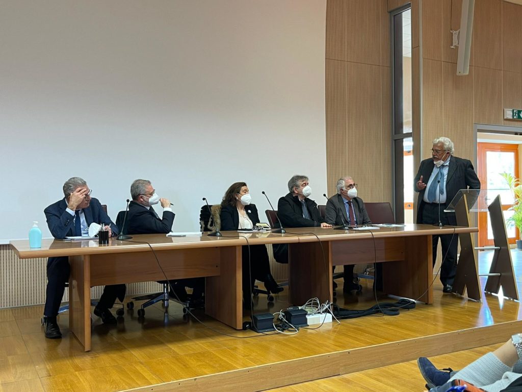 Le Associazioni di Donatori Sangue e le Aziende Sanitarie si incontrano operativamente per risolvere la cronica carenza del prezioso componente che ha bloccato le attività operatorie in elezione