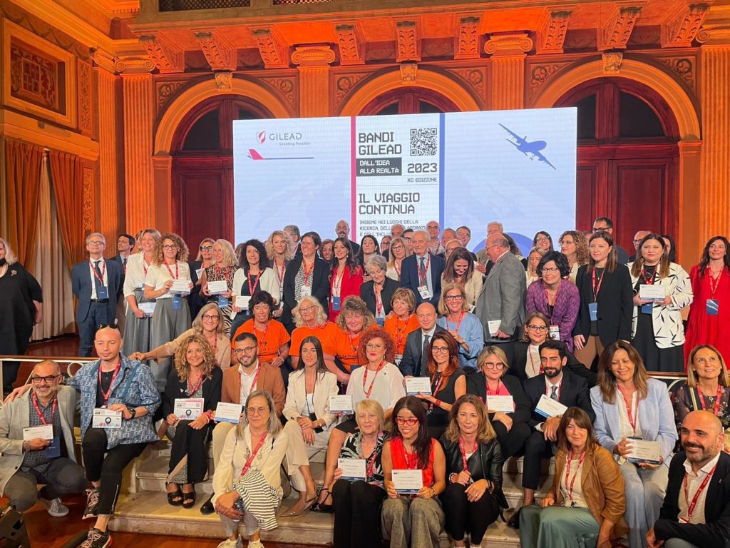 62 progetti, 31 città, oltre 1.6 milioni di euro: premiati i vincitori della XII Edizione dei Bandi Gilead