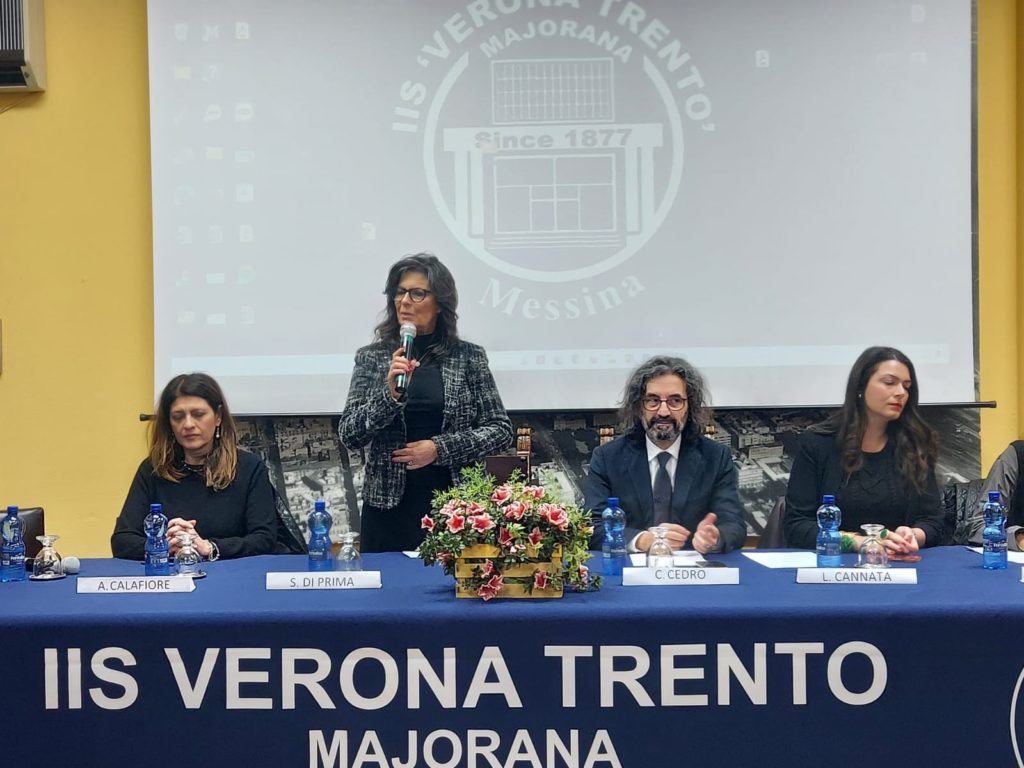 Contrastare la violenza di genere, presentato progetto unico in Italia all’istituto Verona Trento di Messina. Responsabile scientifico prof. Cedro (Unime): ‘problema sociale molto diffuso, cercheremo di capire con dei test le motivazioni dal punto di vista scientifico, importante sviluppare l’intelligenza emotiva’