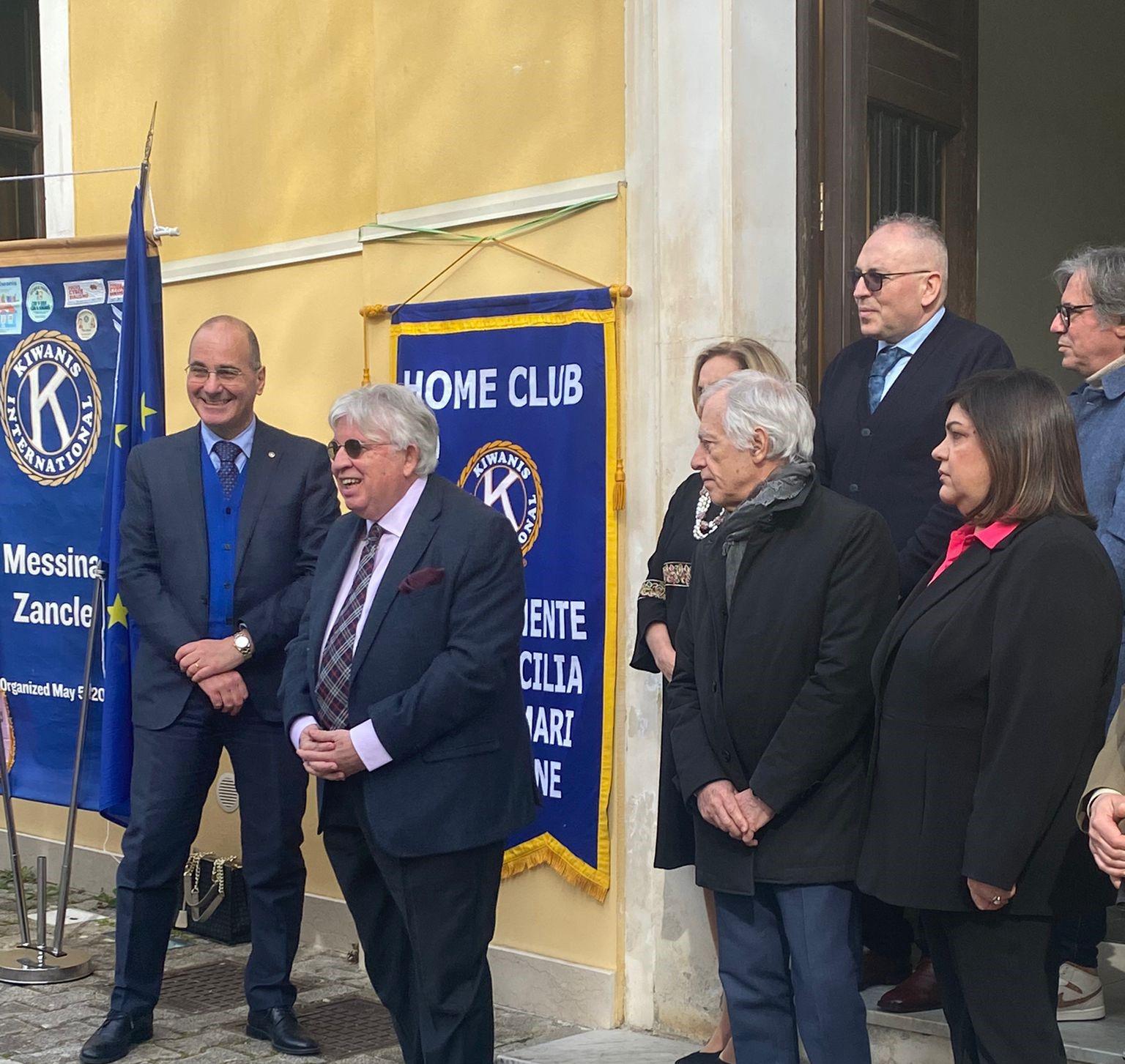 Sanità: consegnato programma di Neurofeedback al Modulo Dipartimentale della Uoc di Neuropsichiatria dell’Asp di Messina da parte del Club Kiwanis Messina Zancle. Presente il neo commissario Asp Giuseppe Cuccì