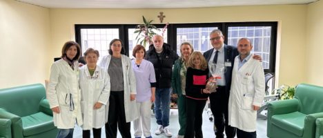 Rotary Club Stretto di Messina: Donate uova di Terra di Gesù ai pazienti dell’hospice di Papardo