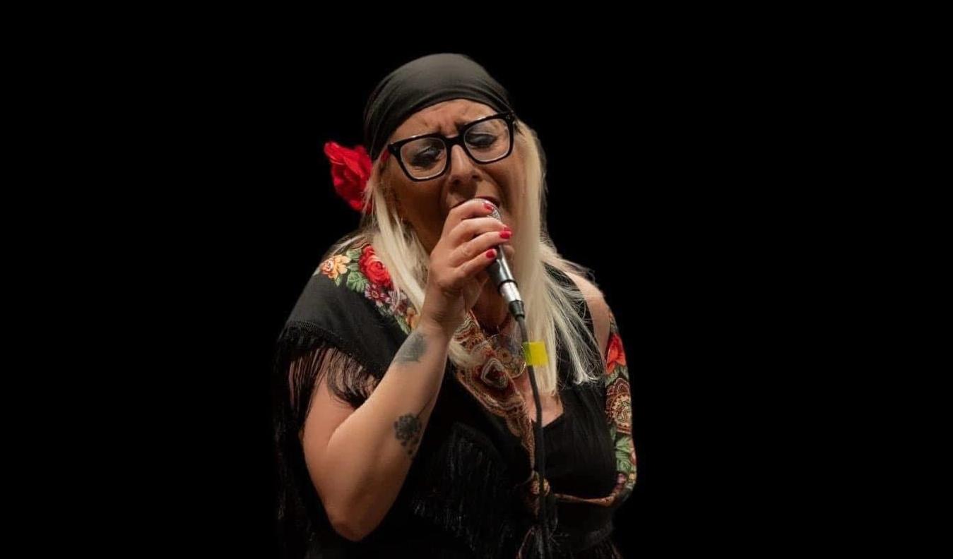 Barbara Arcadi rende omaggio a Rosa Balistreri con uno spettacolo emozionante a Taormina