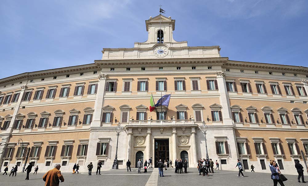 Nuove tutele per i lavoratori oncologici: ok della Camera a PDL per il diritto alla conservazione del posto di lavoro e permessi retribuiti