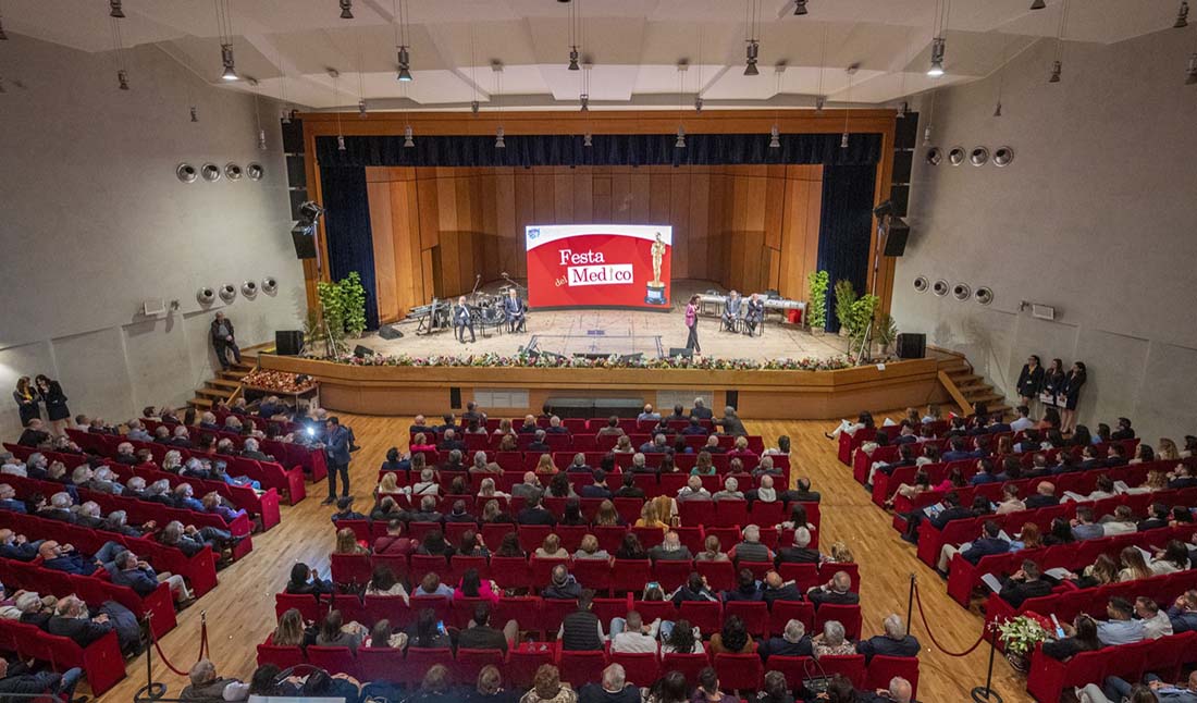 Festa del medico, i nomi dei 30 candidati. Lunedì 26 al Palacultura insieme con la Cerimonia di Giuramento. Ezio Greggio guest star