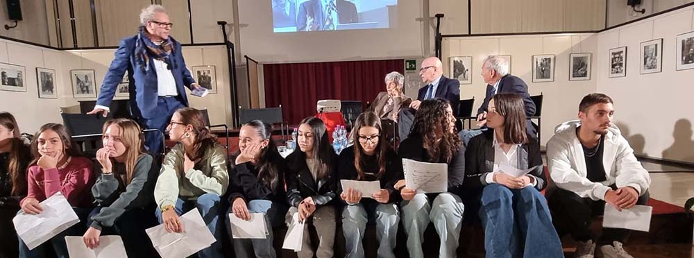 “Sciascia e Tobino: la letteratura tra impegno sociale e cura”