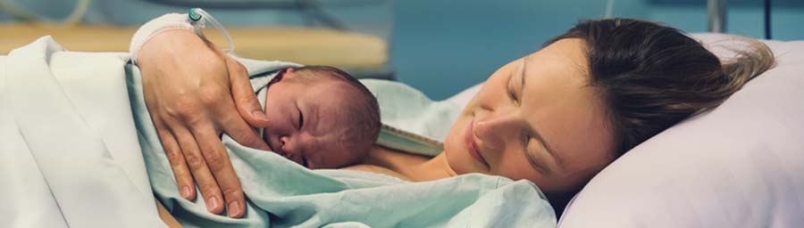 Il parto in casa è generalmente sicuro, ma nelle emergenze solo l’ospedale garantisce interventi immediati