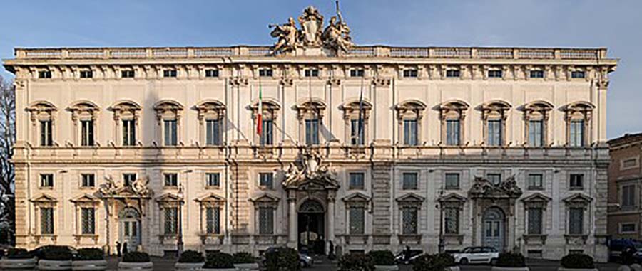 Lo Stato ti può obbligare a curarti e vaccinarti