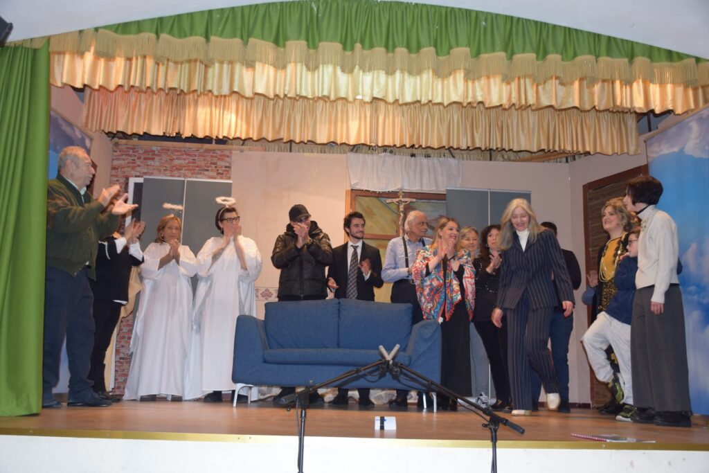 “Marta. Storia di baracca”. La replica della commedia ha entusiasmato il numeroso pubblico al teatro della chiesa dell’Annunziata. Bel momento per “Terra di Gesù” reduce del successo delle Giornate di Raccolta del Farmaco