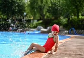 Dottore, devo fare attenzione se mio figlio è in piscina?