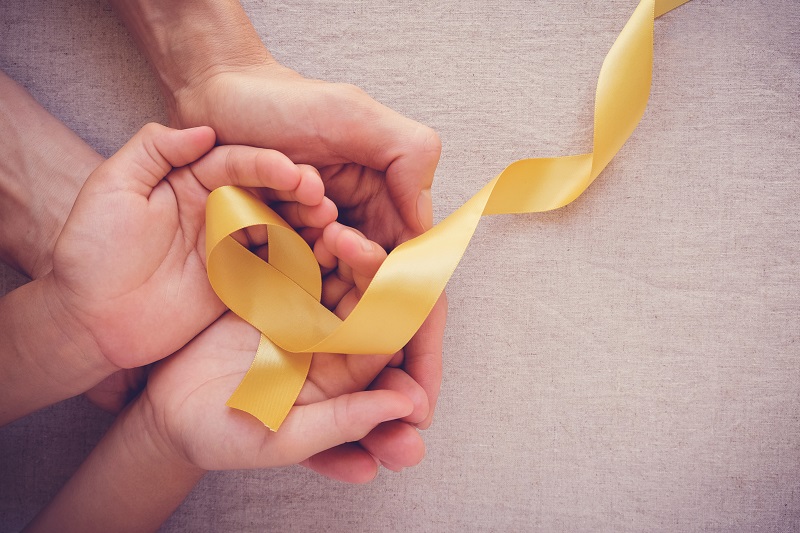Sarcomi: a luglio torna il nastro giallo della consapevolezza. Fondazione Paola Gonzato promuove l’edizione 2026 della campagna di sensibilizzazione
