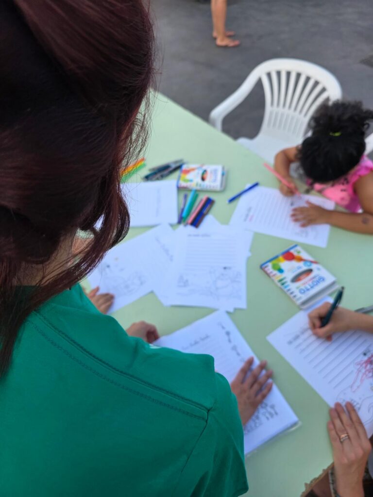 Solidarietà: “Santa Beach House”: tante letterine e divertimento per il Natale estivo di Associazione Autismo