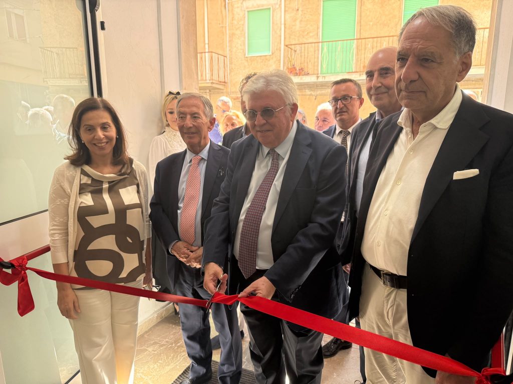 Sanità: Asp Messina con queste ultime inaugurazioni dell’Ospedale e della Casa della Comunità Hub di Sant’Agata di Militello e del restauro del chiostro del nosocomio di Mistretta sui Nebrodi, completate tutte le 26 strutture previste nel Pnrr: 6 ospedali e 20 case della comunità a Messina e provincia