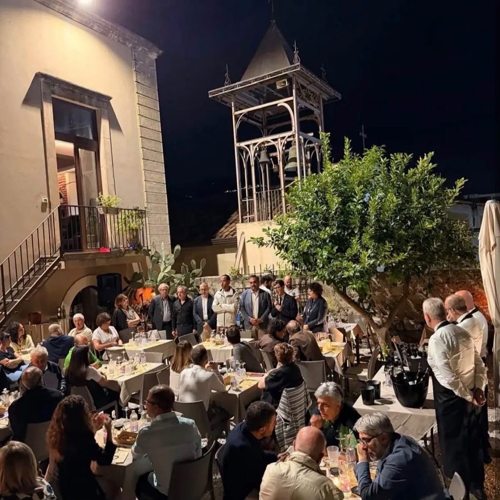 Nizza di Sicilia: autismo, ‘Il castello dell’amicizia’ rinforza la missione di community care e raccoglie oltre 2mila euro per i ragazzi e le ragazze del centro diurno